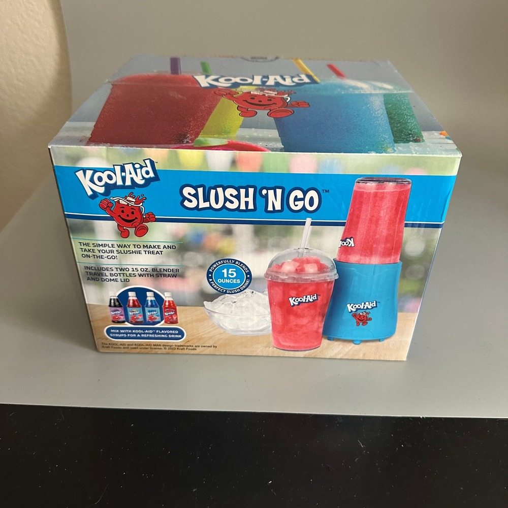 Kool-Aid Slush N Go Personal Blender Set with Two 15oz Travel Bottles Blue